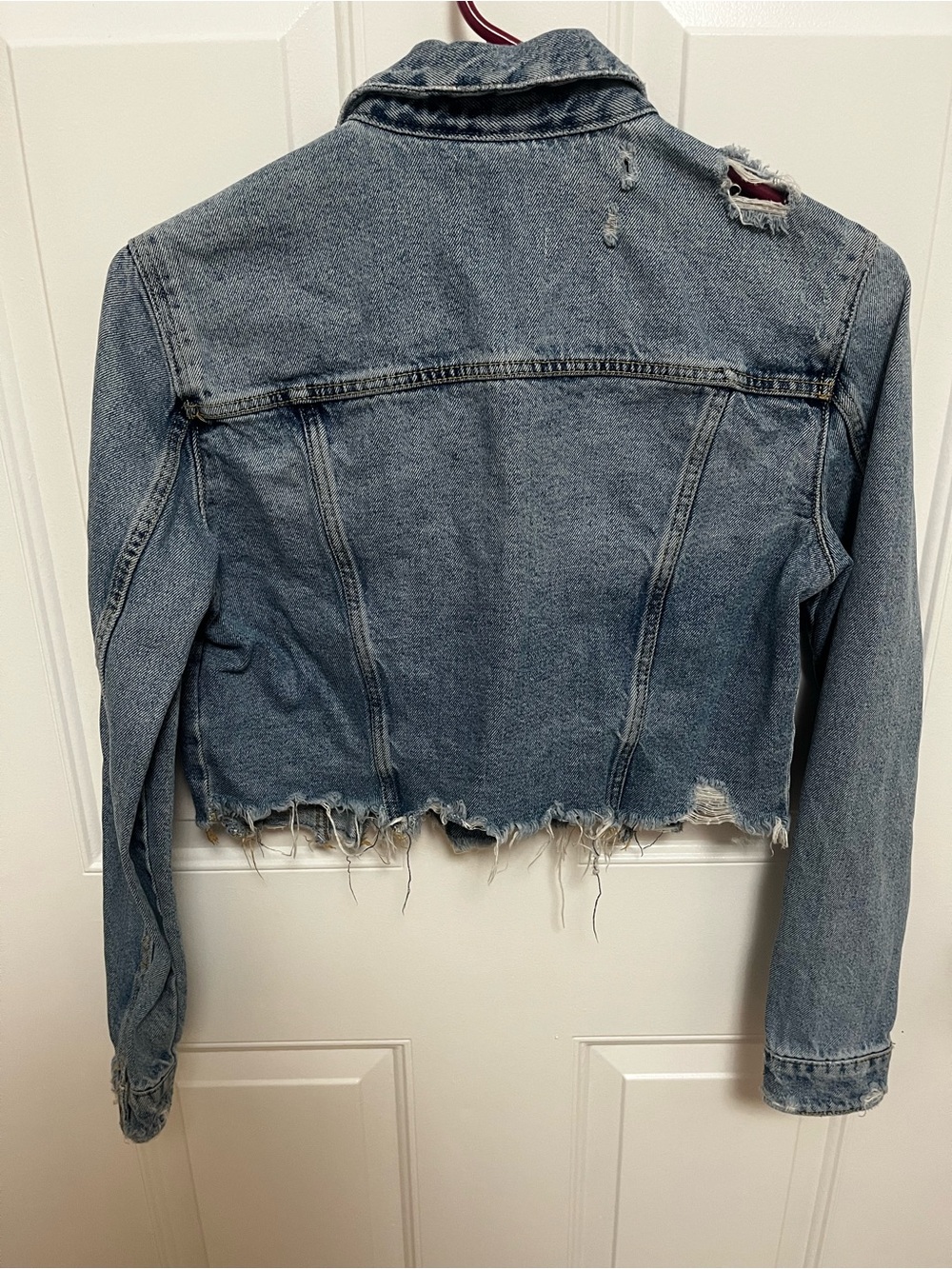 ZARA Light Blue Distressed Cropped Denim Jacket - Picture 4 of 4